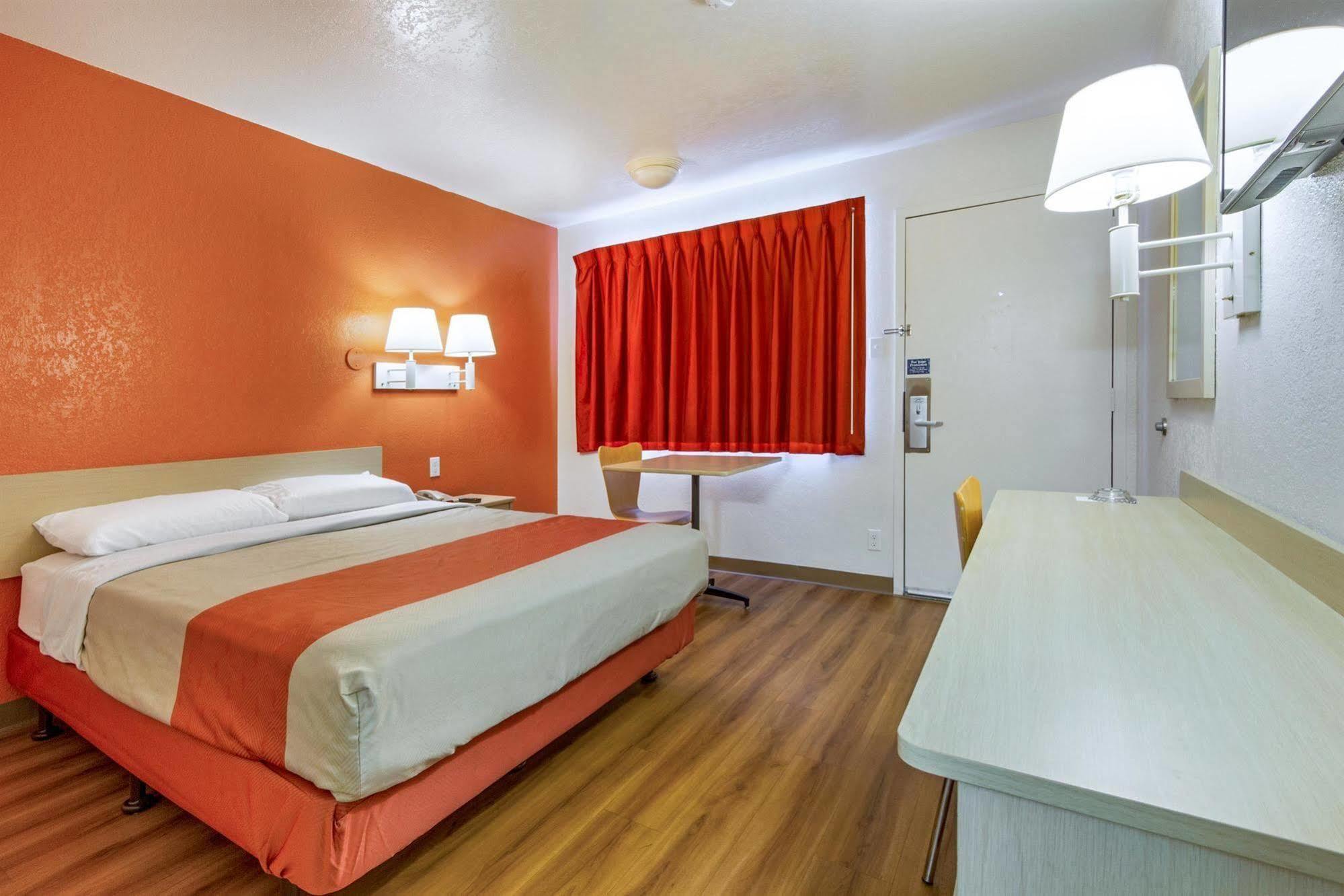 Motel 6-Phoenix, Az - North Bell Road Dış mekan fotoğraf