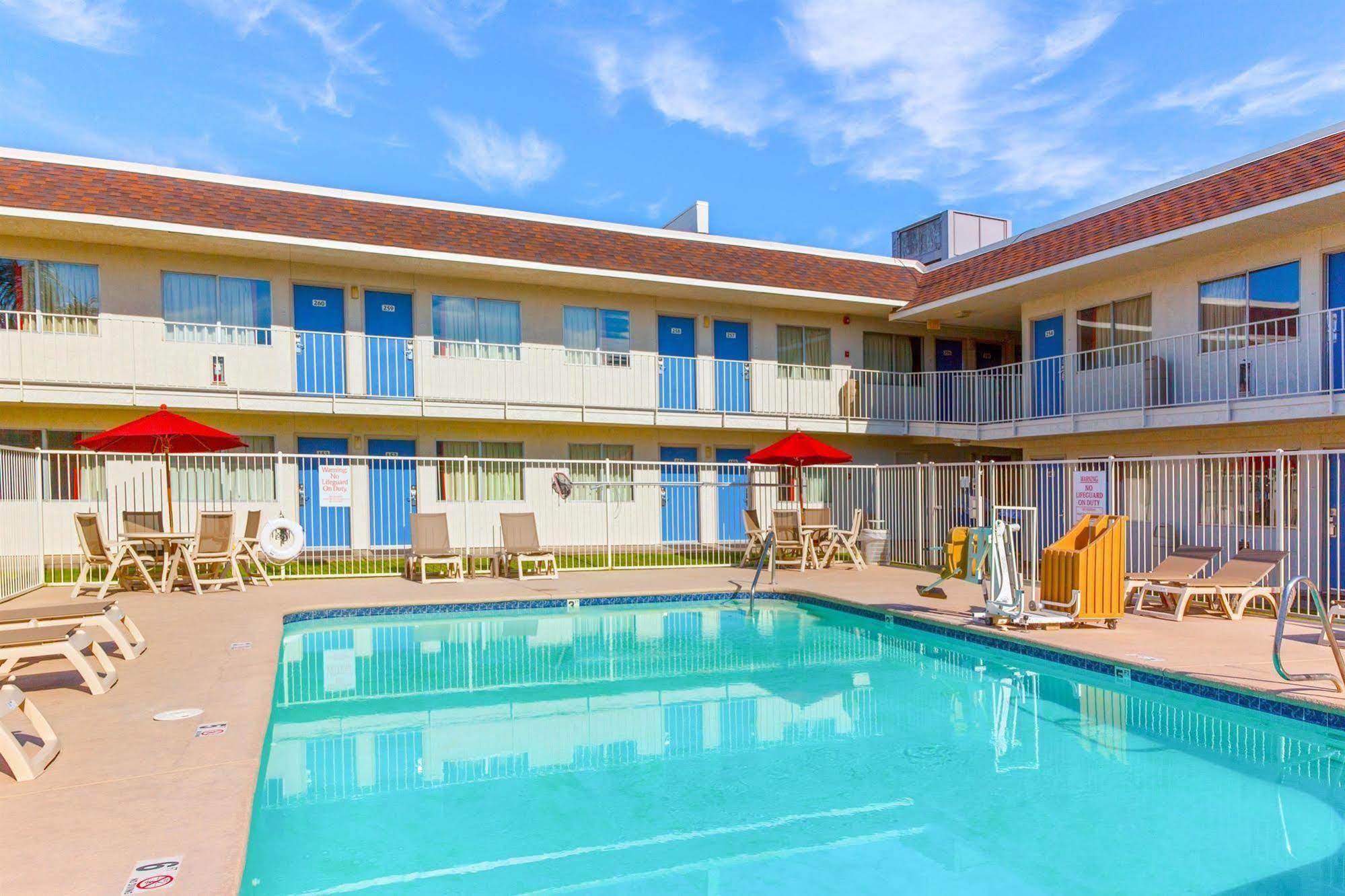 Motel 6-Phoenix, Az - North Bell Road Dış mekan fotoğraf