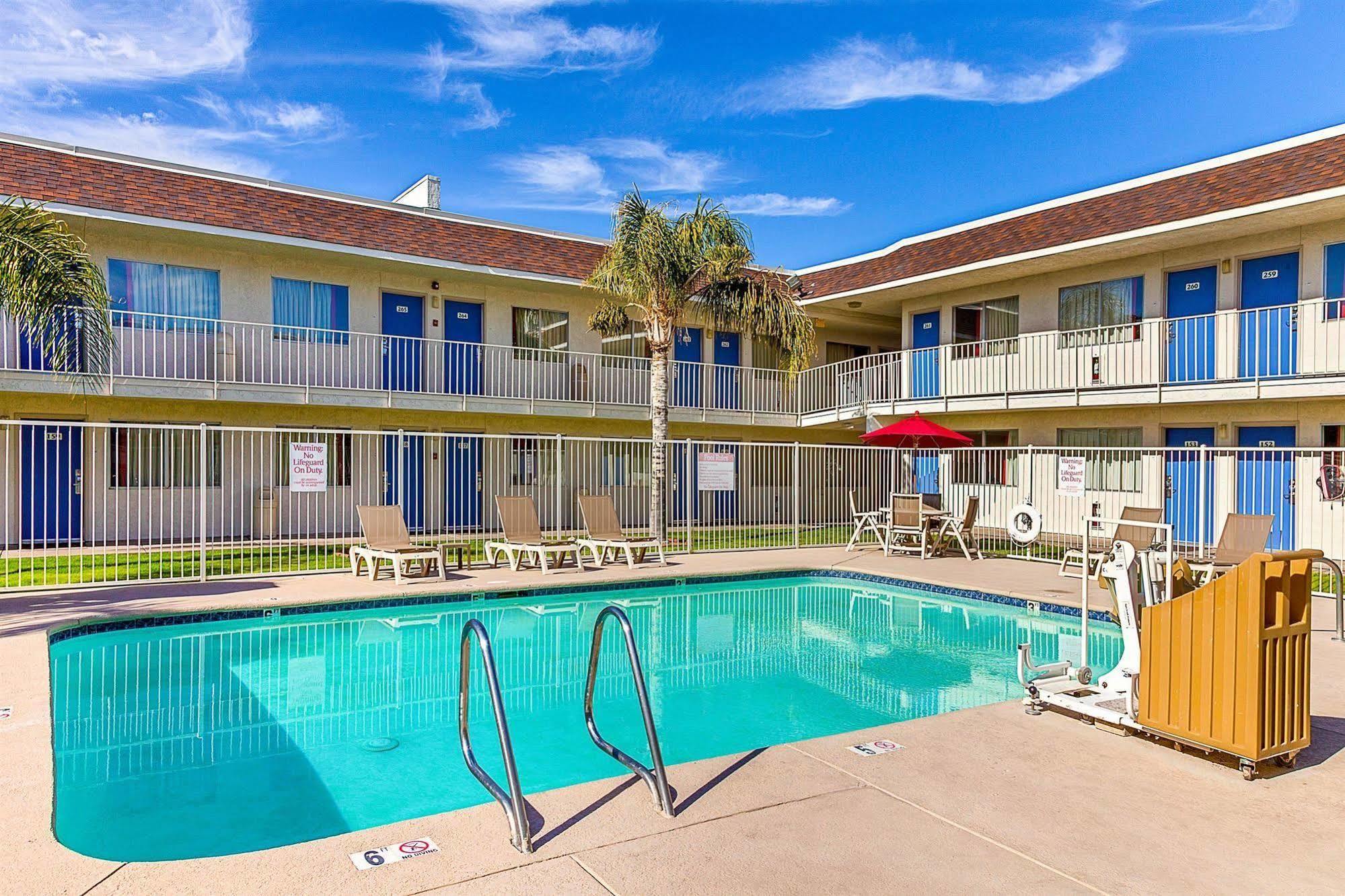 Motel 6-Phoenix, Az - North Bell Road Dış mekan fotoğraf